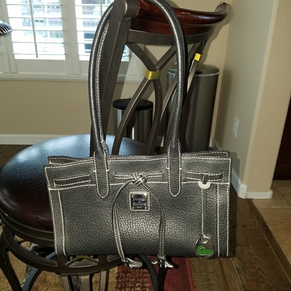 Dooney & Bourke purse